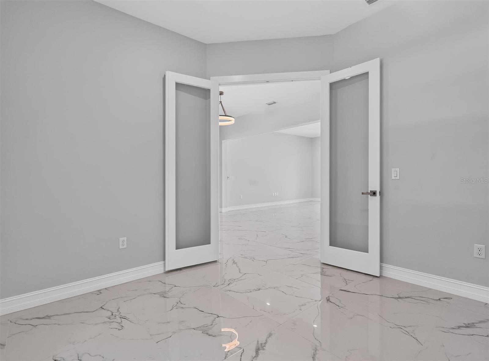 2302 ALLEN DR — photo 15