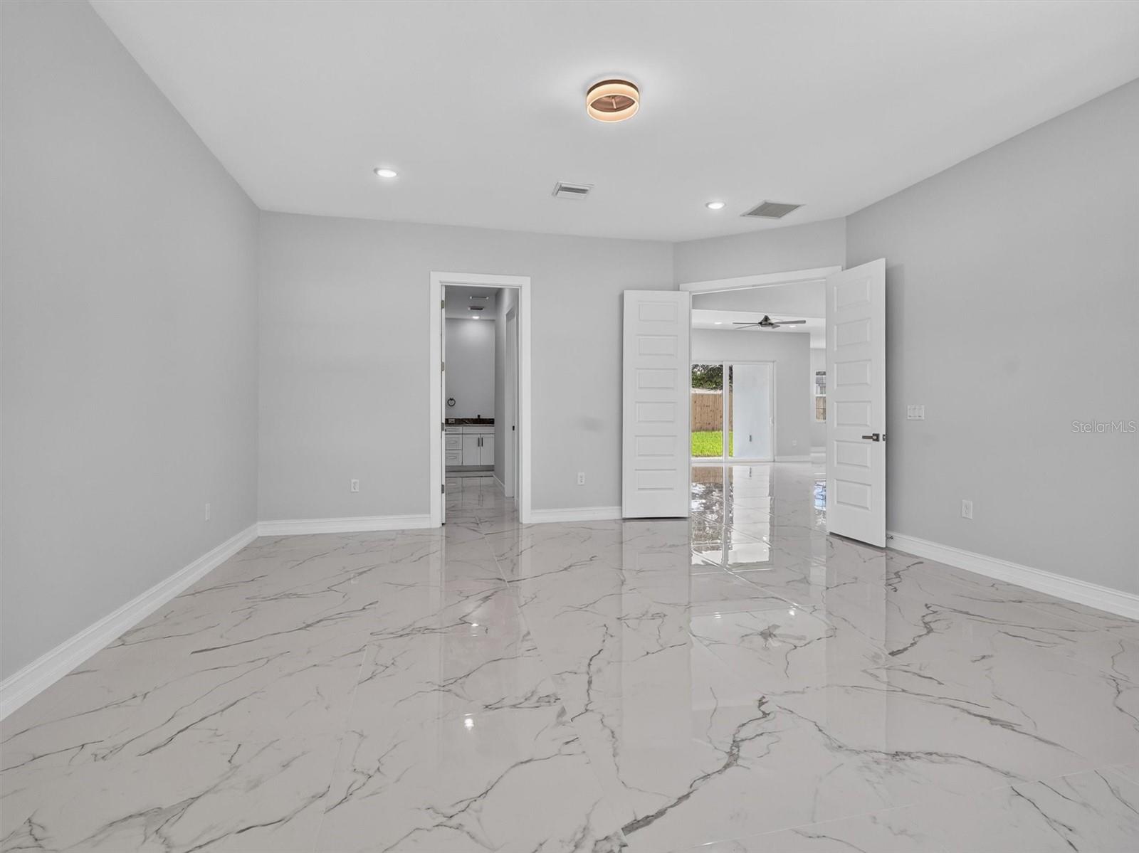 2302 ALLEN DR — photo 21