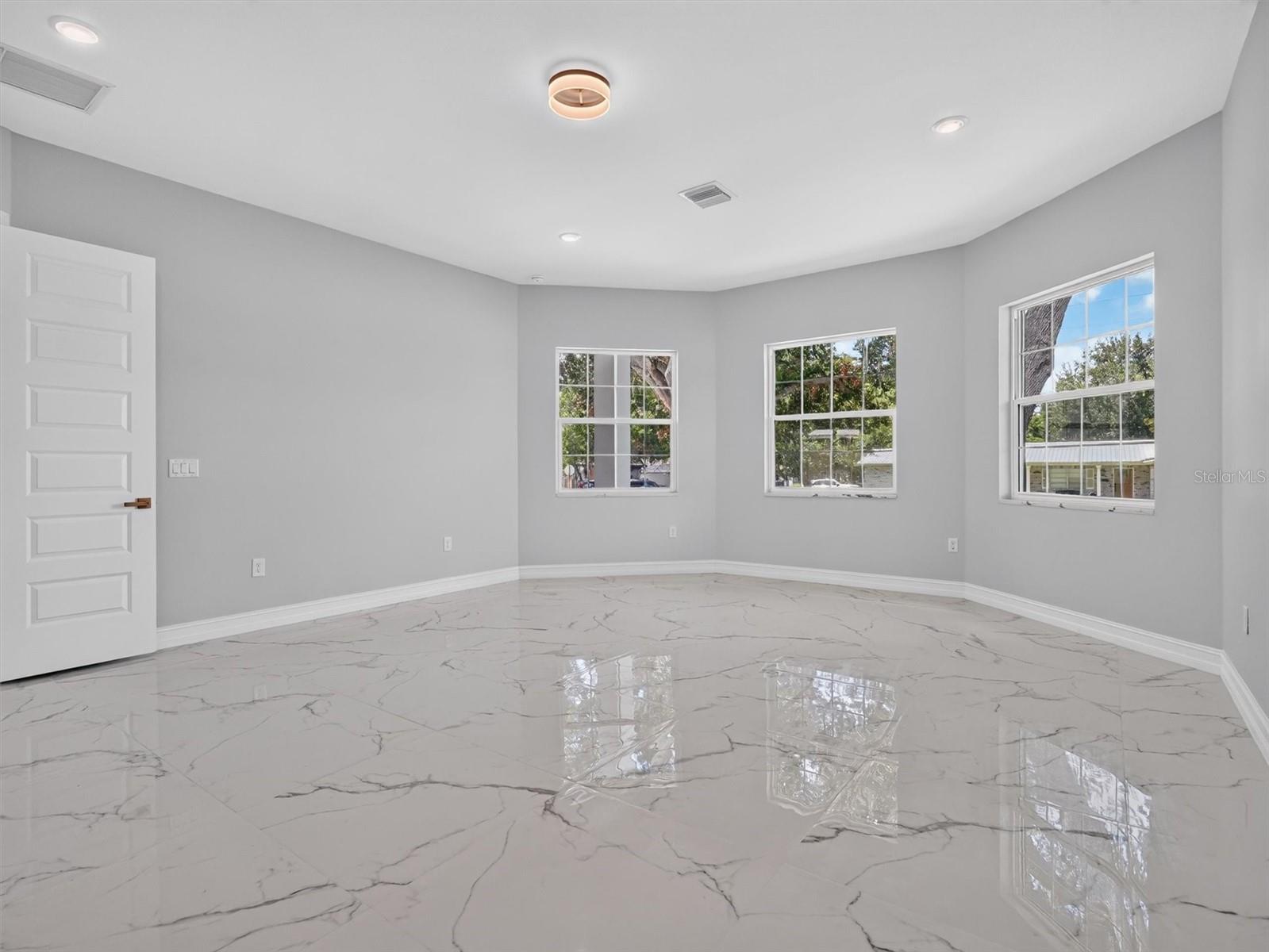 2302 ALLEN DR — photo 22