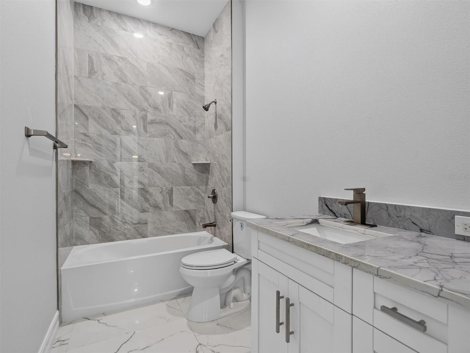 2302 ALLEN DR — photo 17