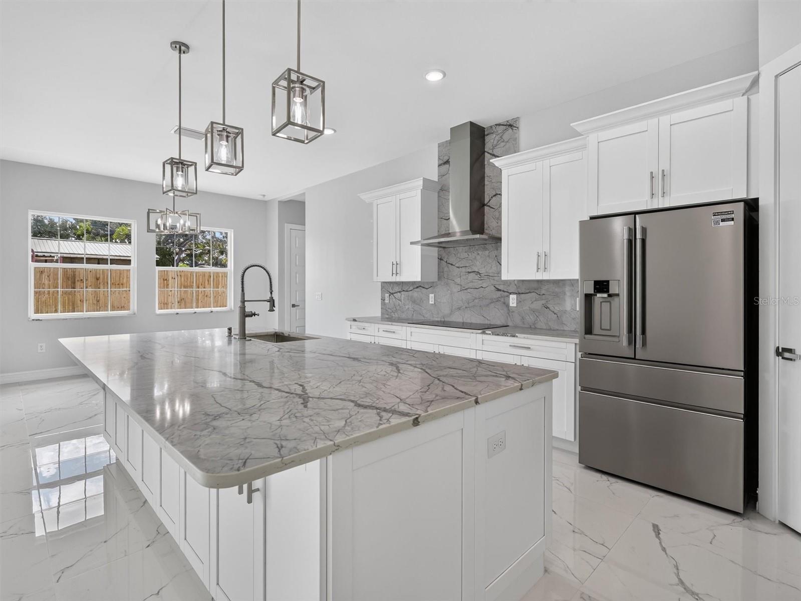 2302 ALLEN DR — photo 12