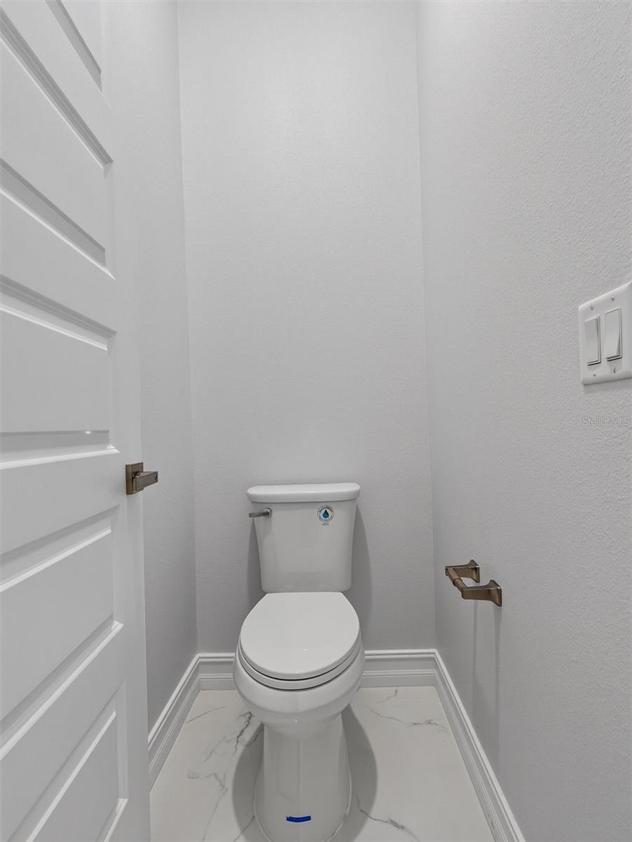 2302 ALLEN DR — photo 35