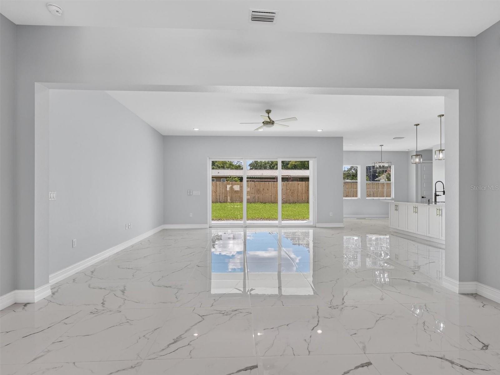 2302 ALLEN DR — photo 7