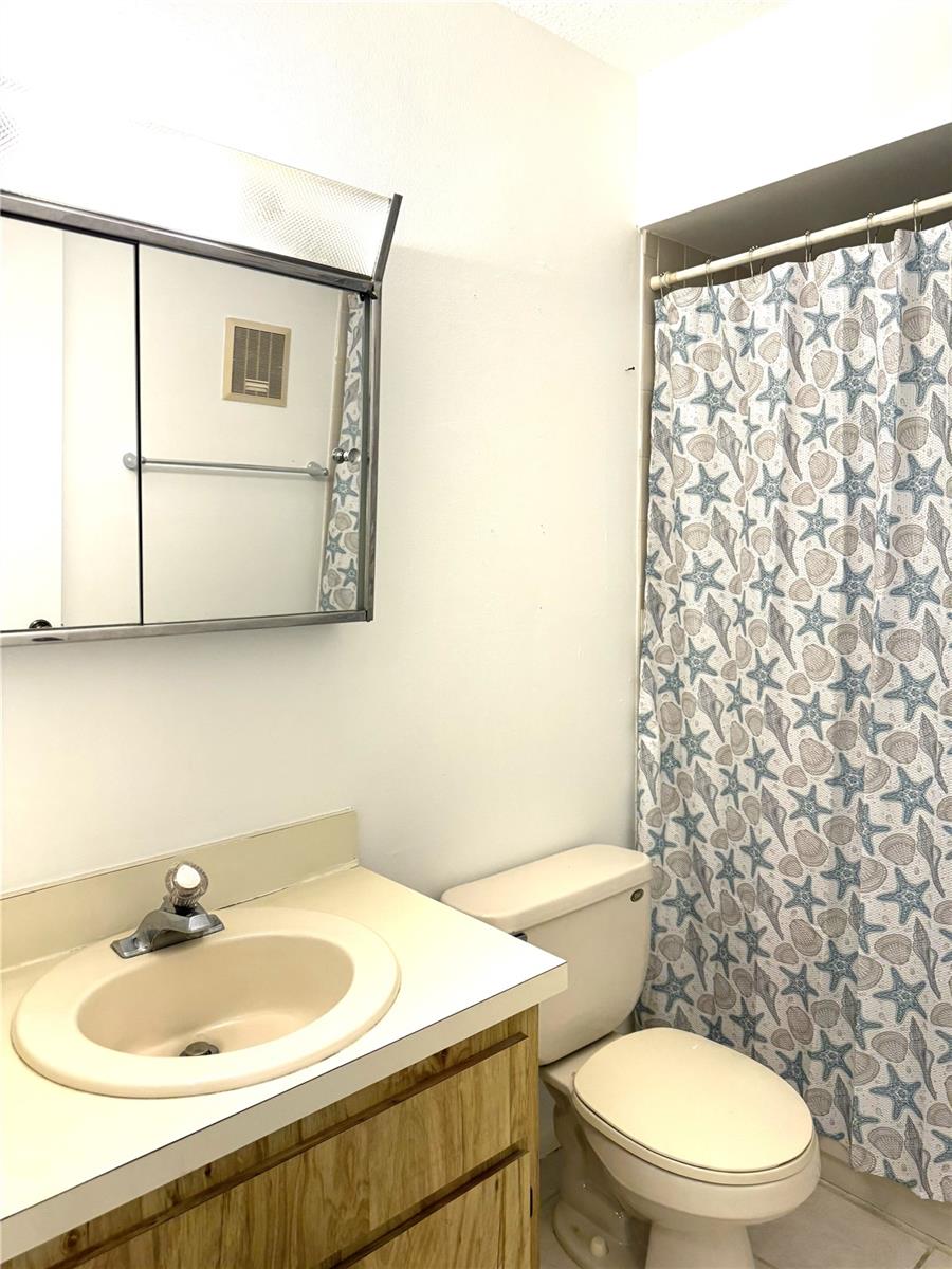 13608 S VILLAGE DR #8203 — photo 16