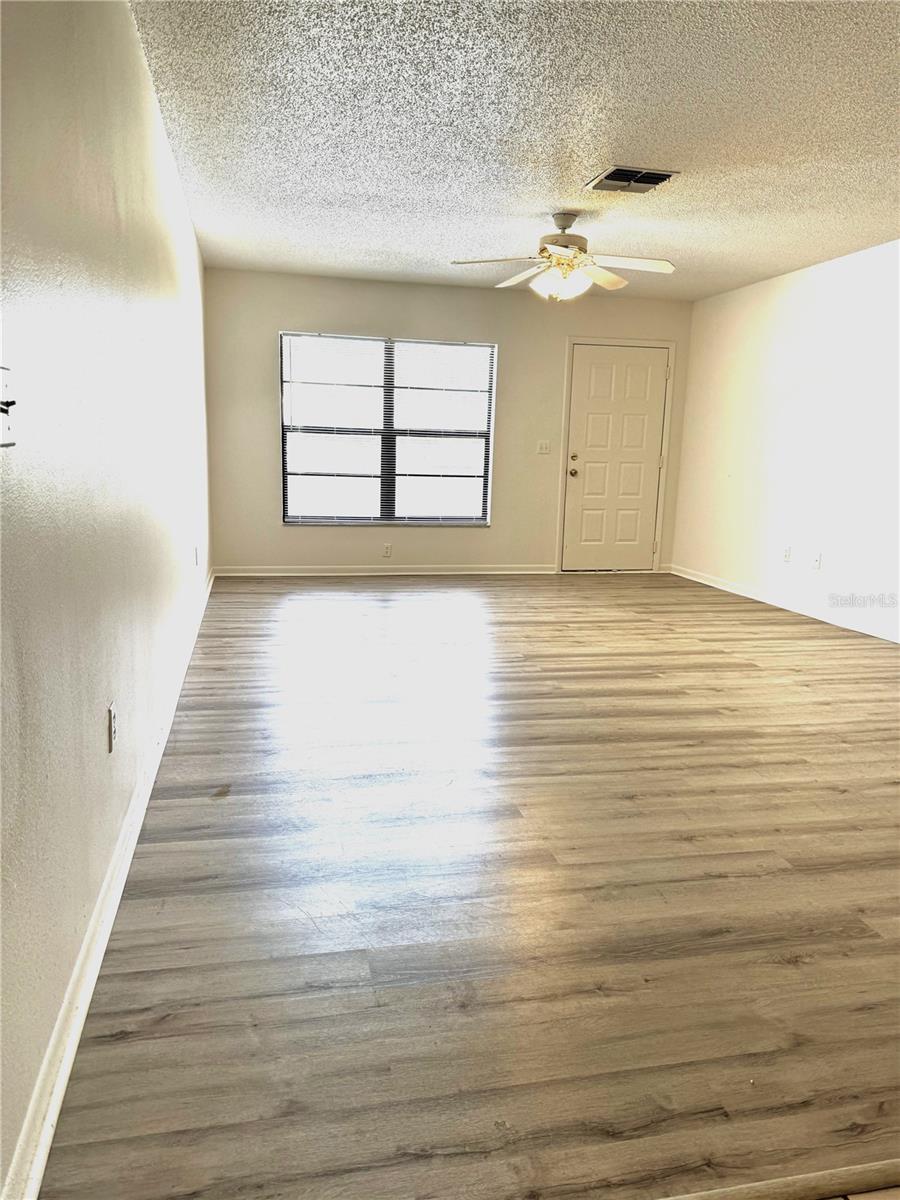 13608 S VILLAGE DR #8203 — photo 3