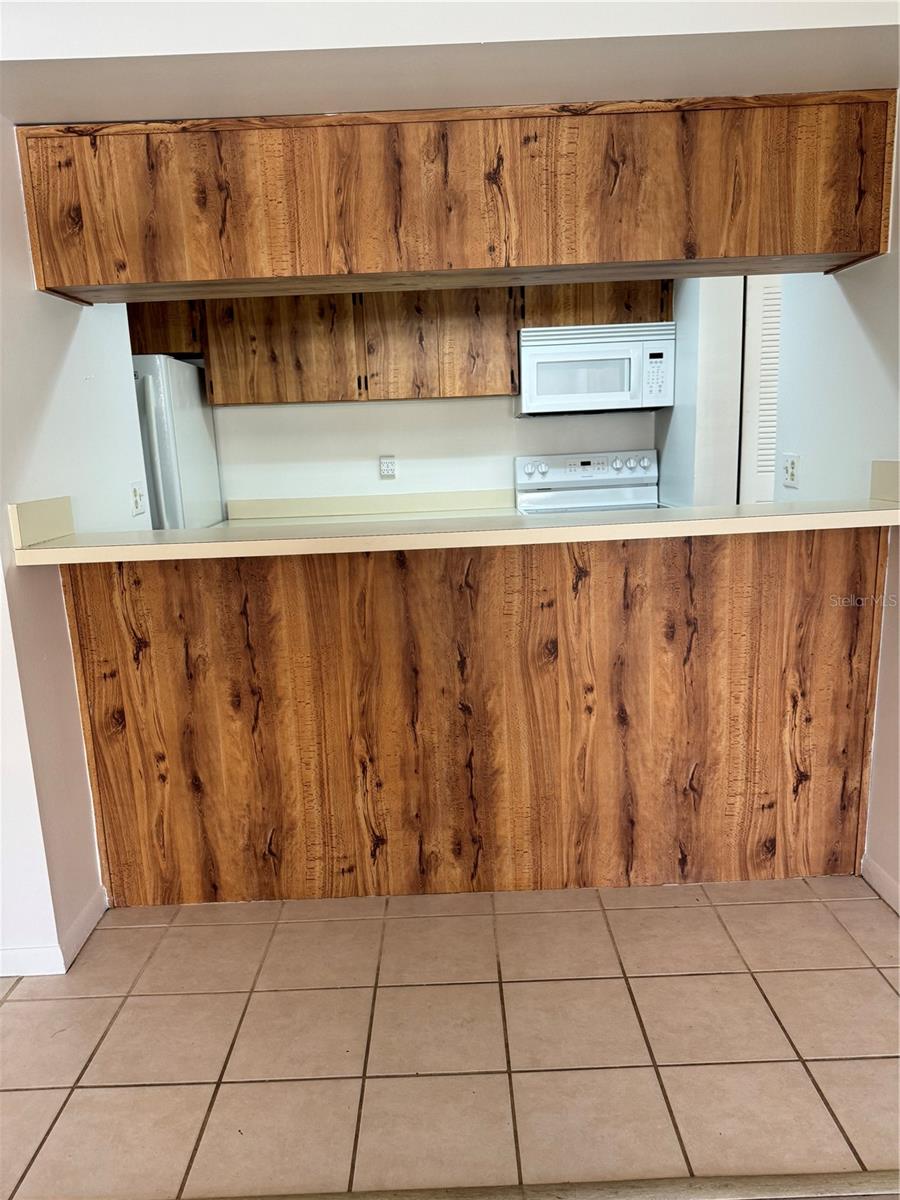 13608 S VILLAGE DR #8203 — photo 10