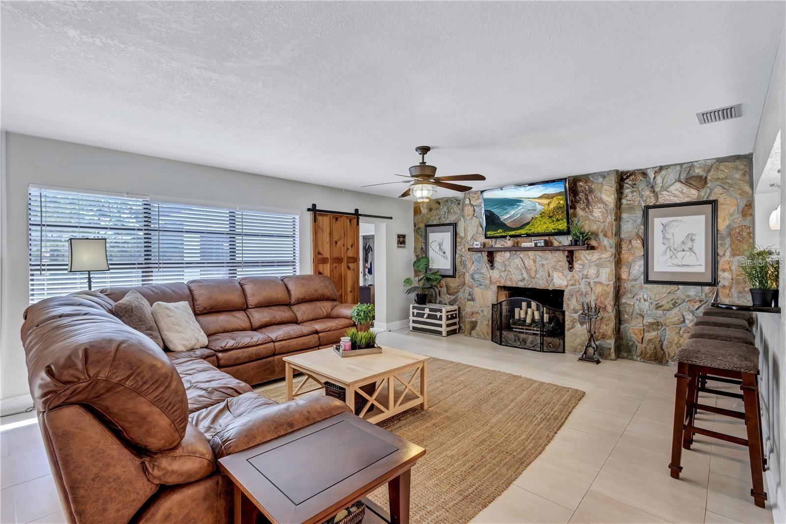 8532 KUMQUAT AVE — photo 4