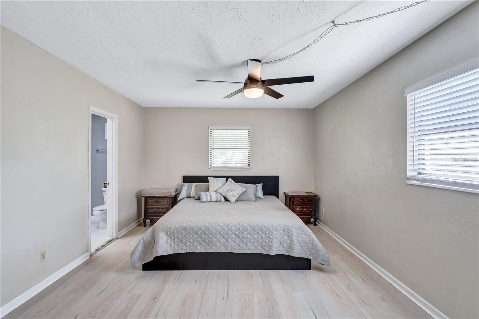 8532 KUMQUAT AVE — photo 28