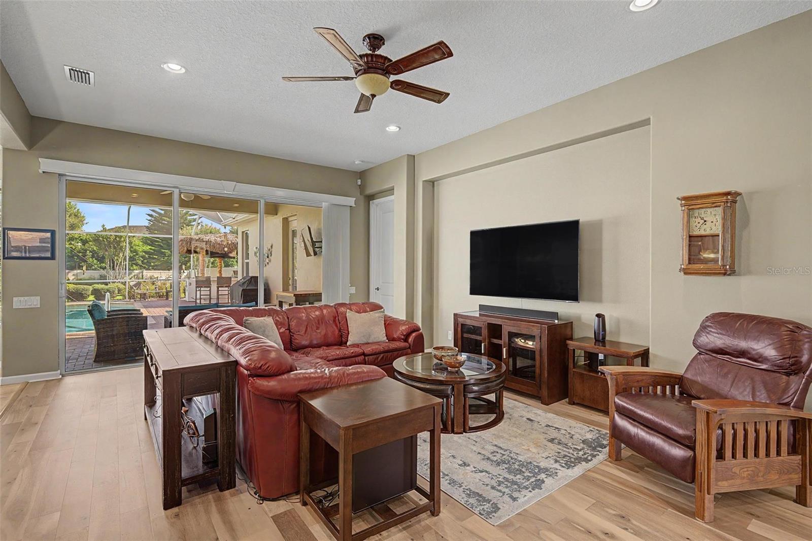 1016 KETZAL DR — photo 10