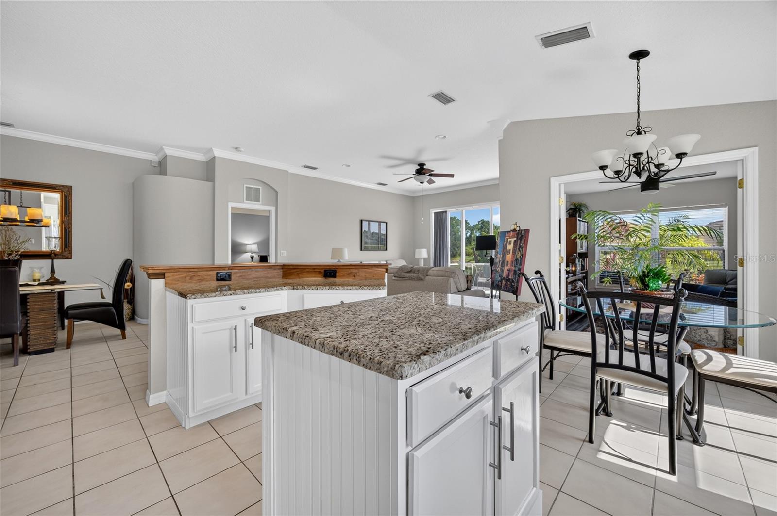 1550 SCARLETT AVE — photo 12