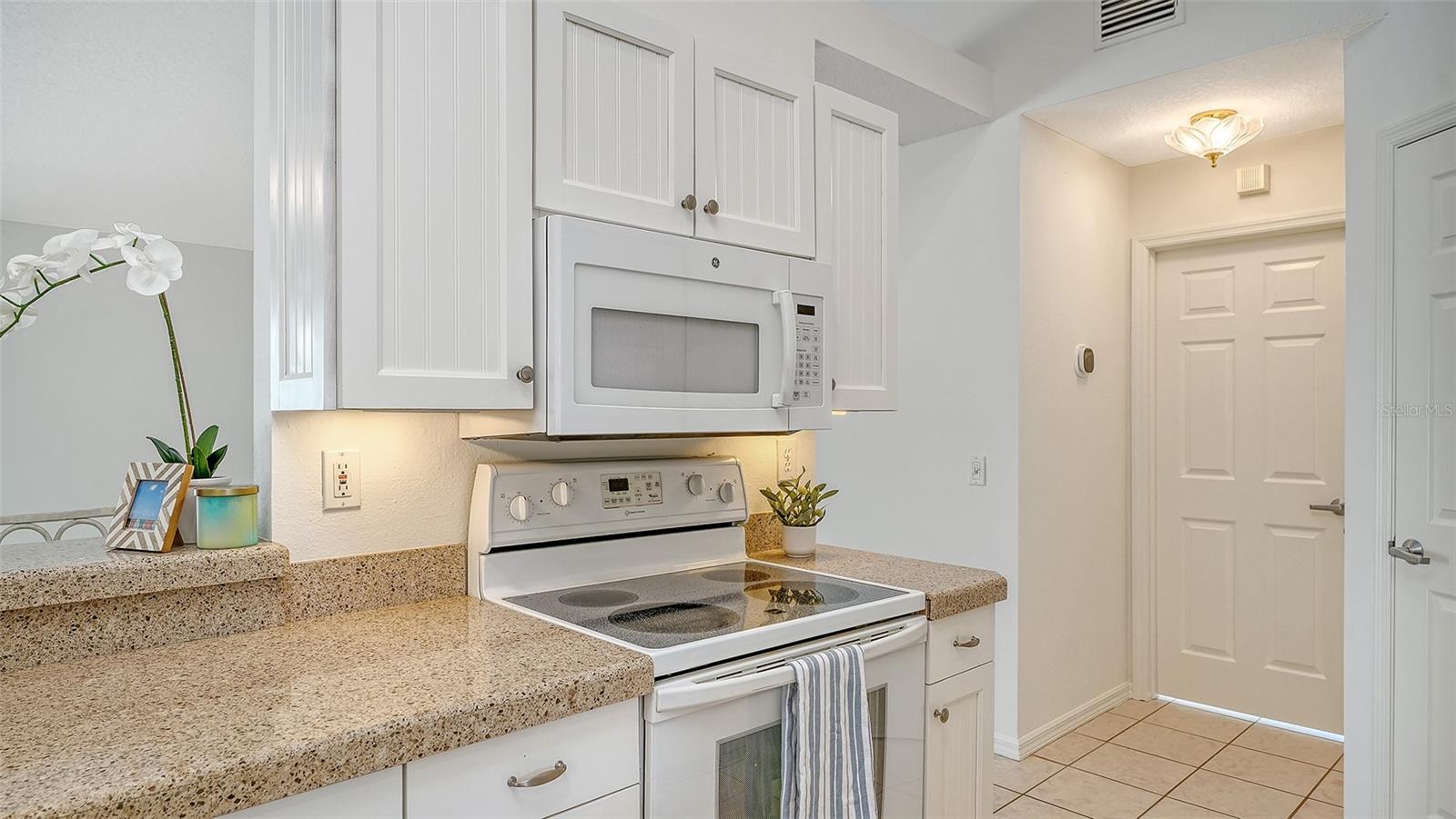23 ARBOR OAKS DR — photo 13