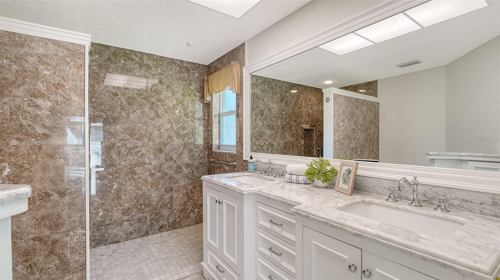 23 ARBOR OAKS DR — photo 18