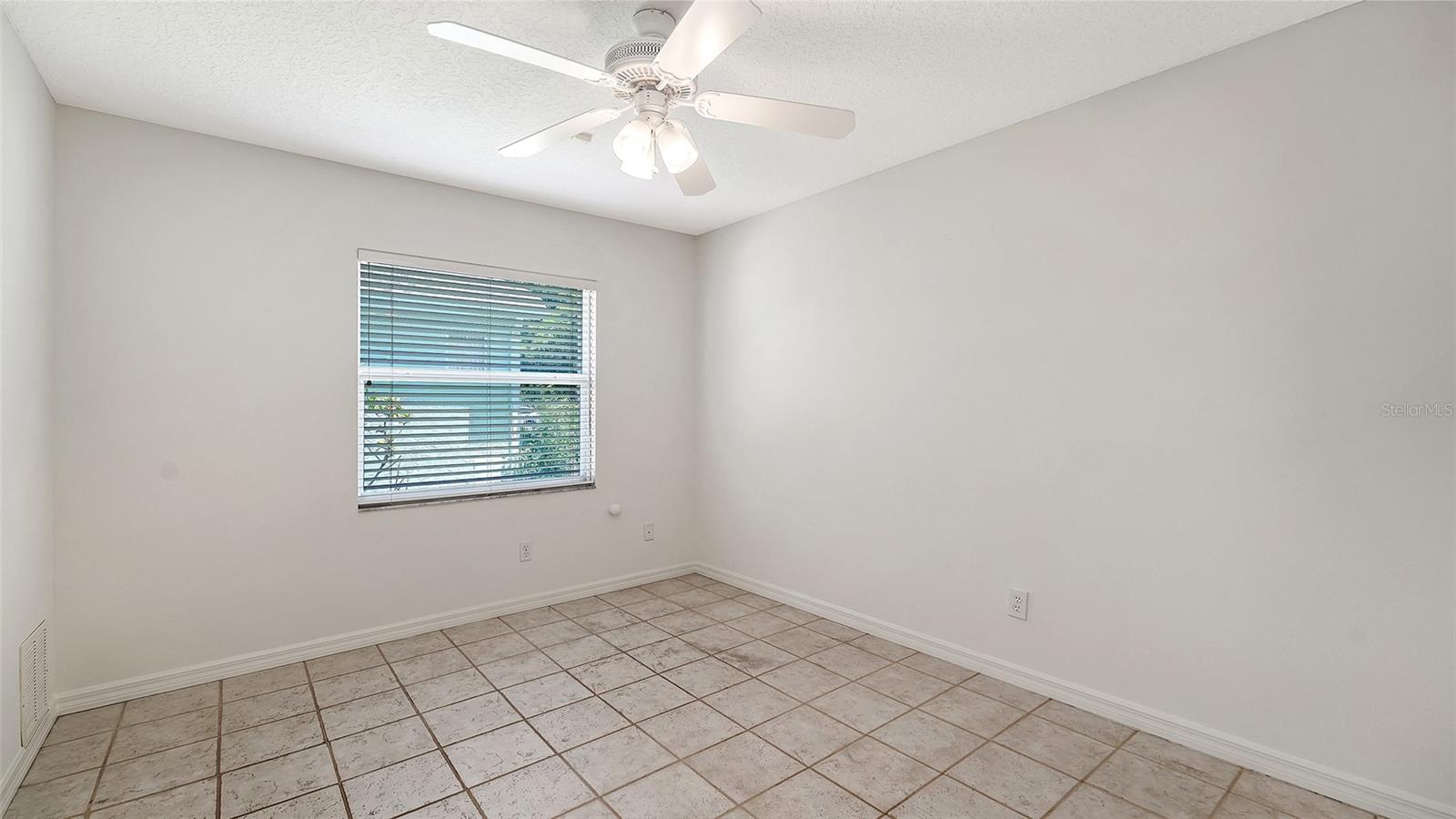 23 ARBOR OAKS DR — photo 21