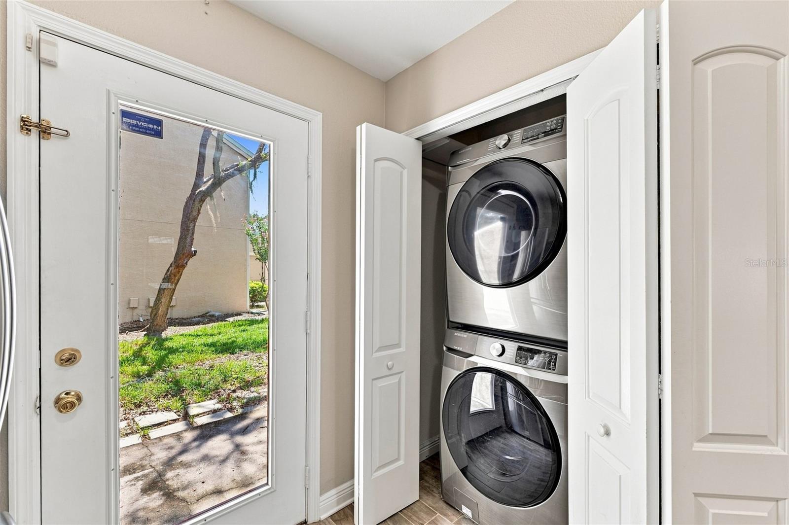 13017 LORNA PL — photo 35