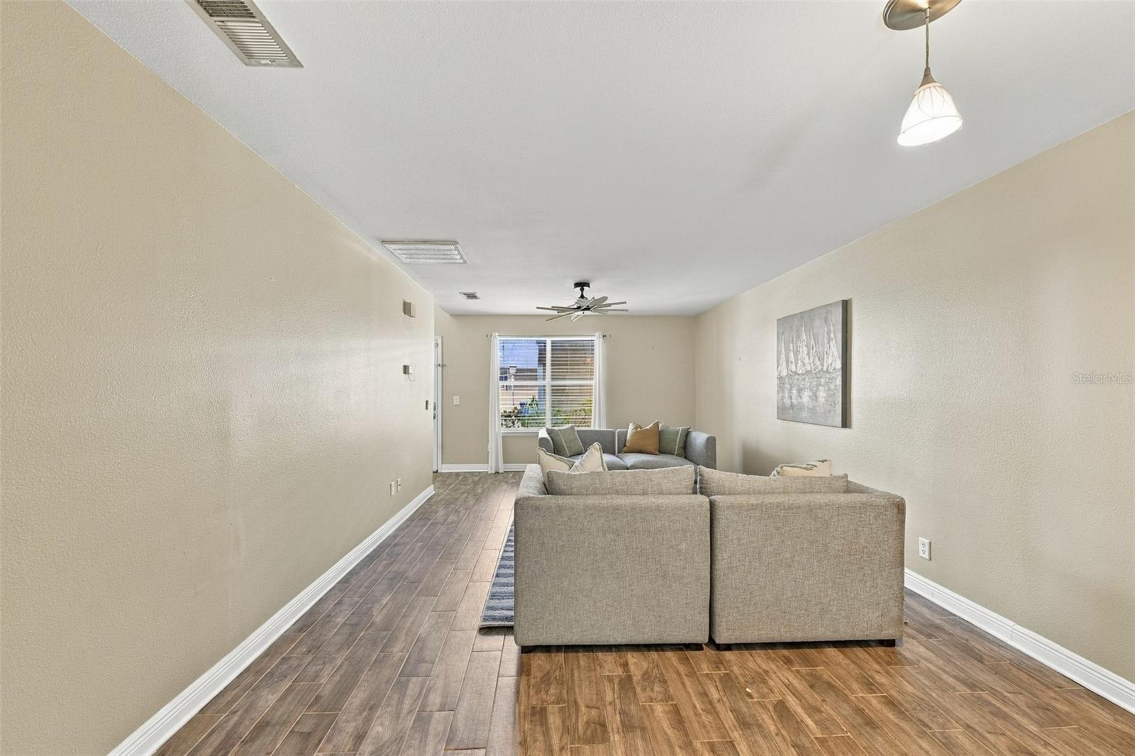 13017 LORNA PL — photo 11