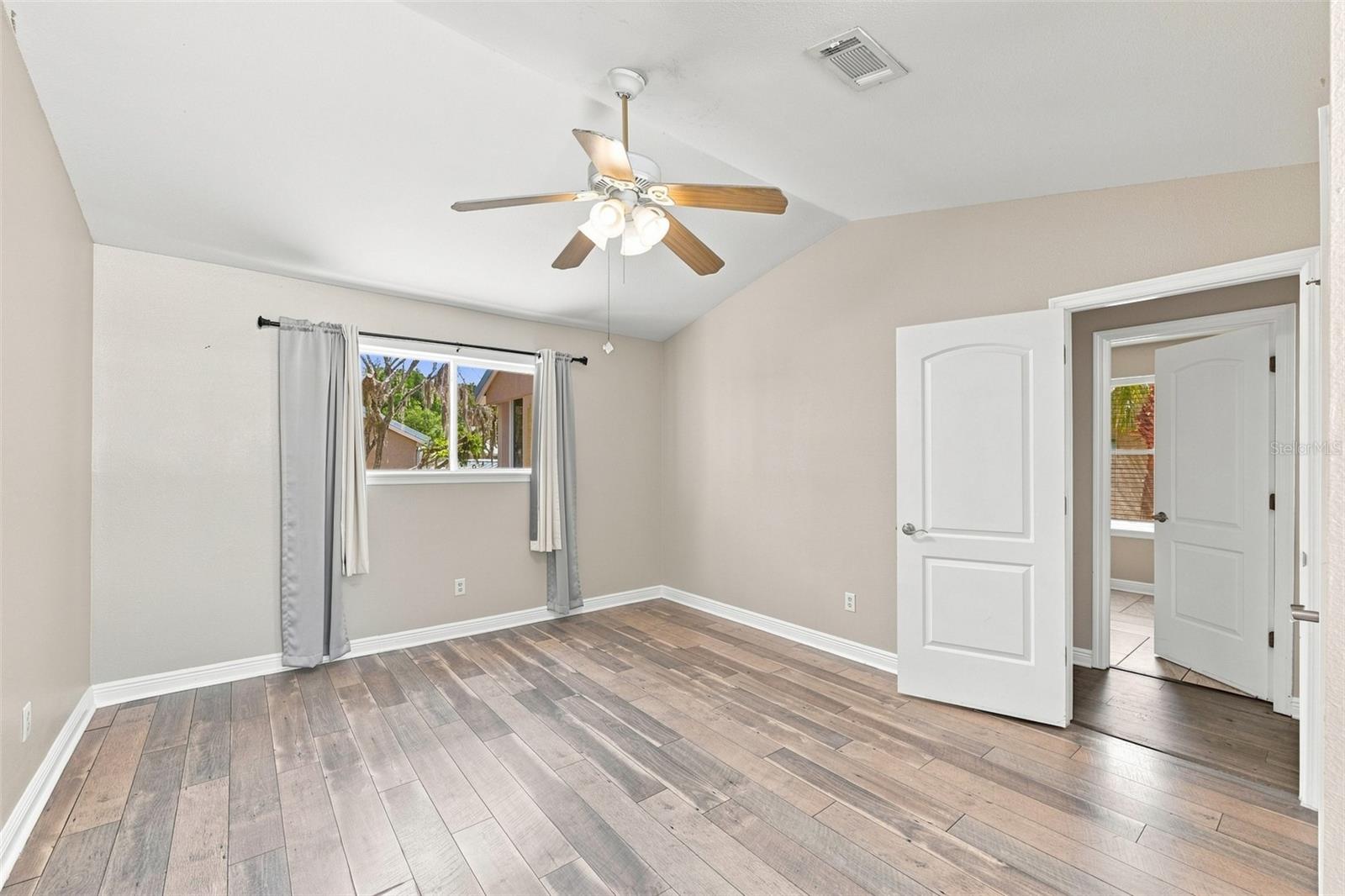 13017 LORNA PL — photo 24