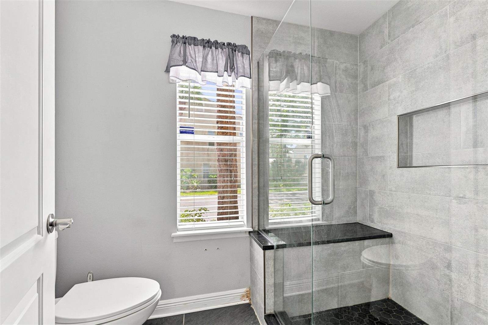 13017 LORNA PL — photo 31