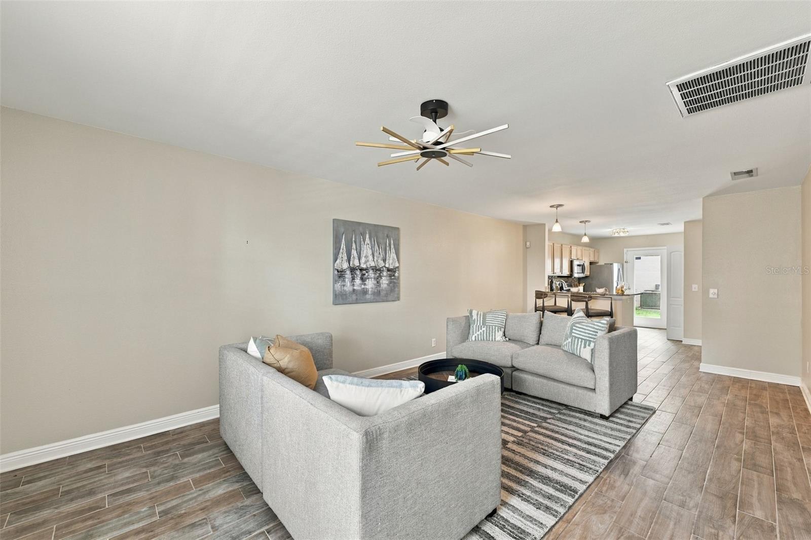 13017 LORNA PL — photo 8