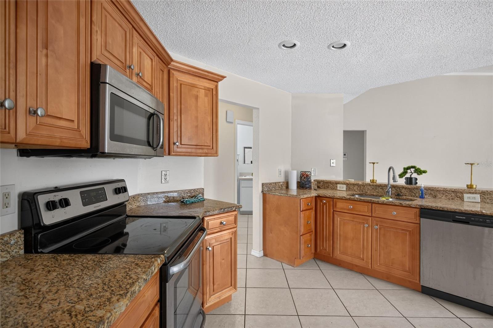 13625 DEVENTER CT — photo 26