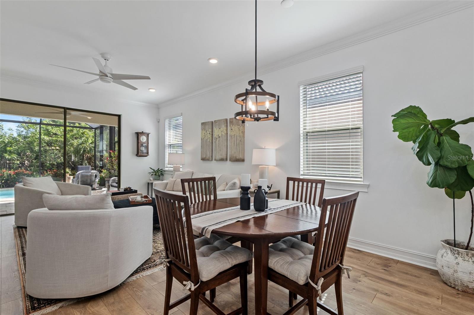 145 SOLIERA ST — photo 12