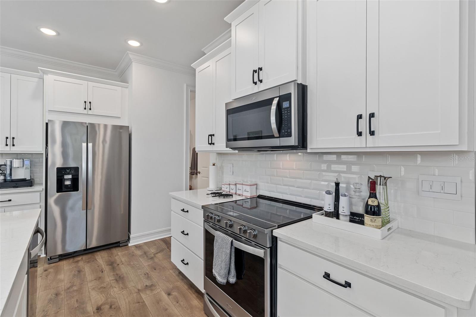145 SOLIERA ST — photo 10