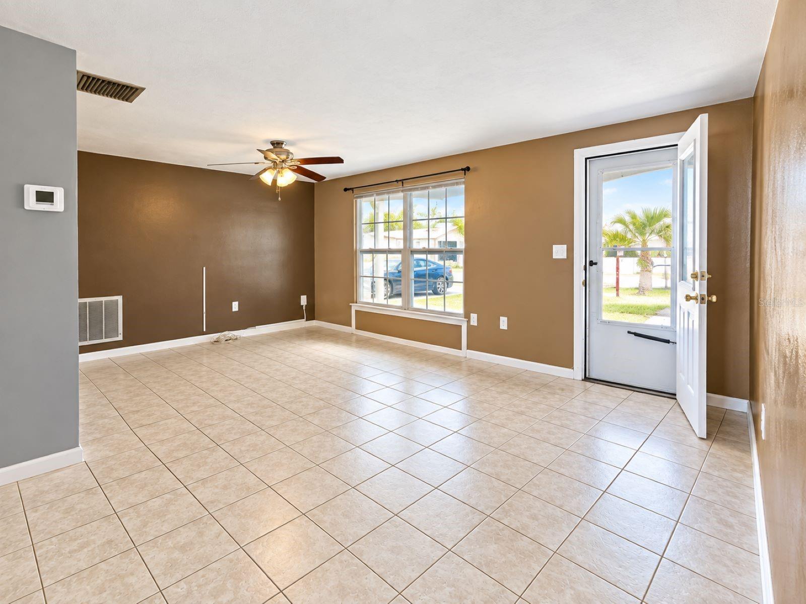 3153 MOOG RD — photo 8