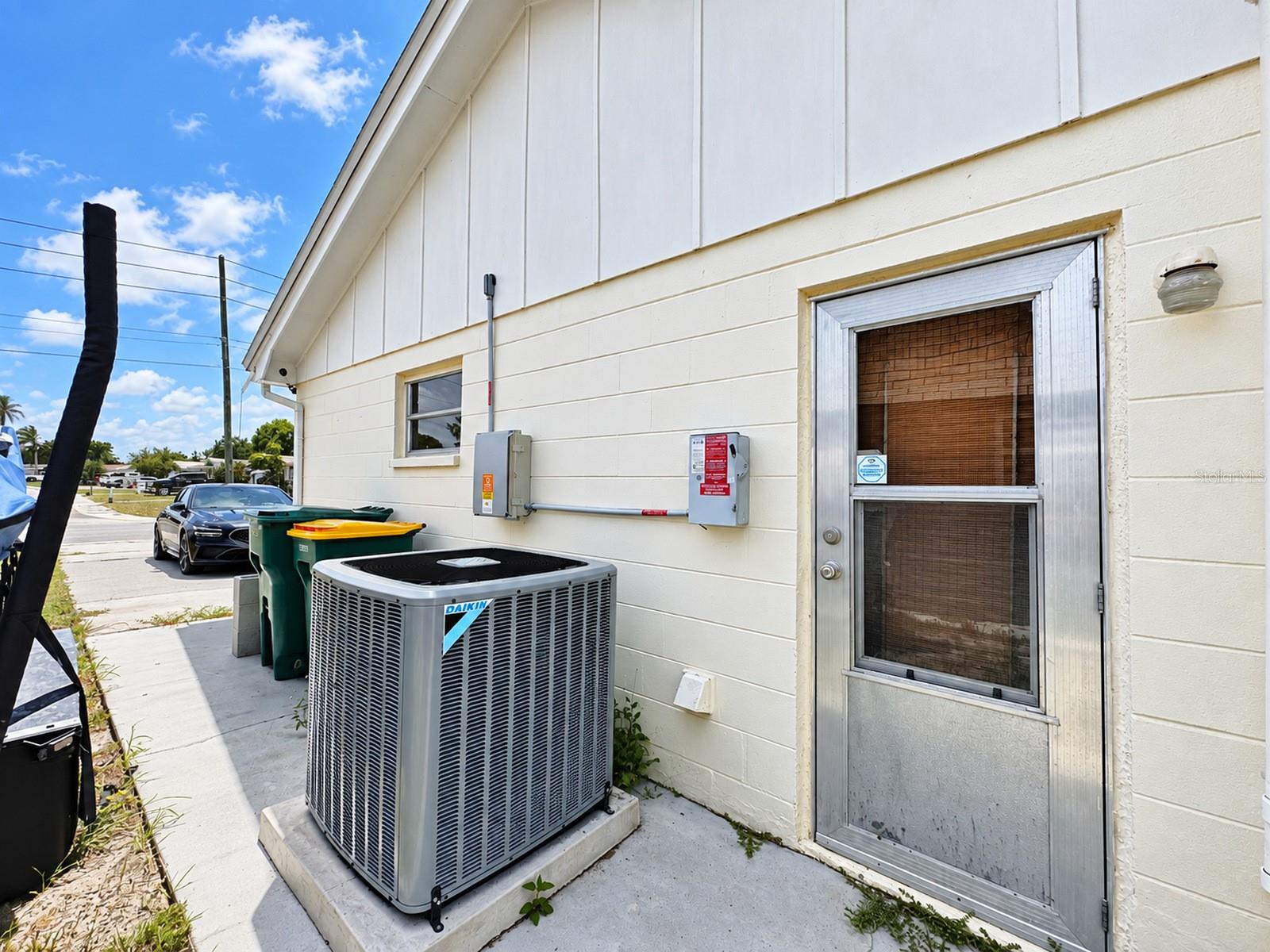 3153 MOOG RD — photo 35
