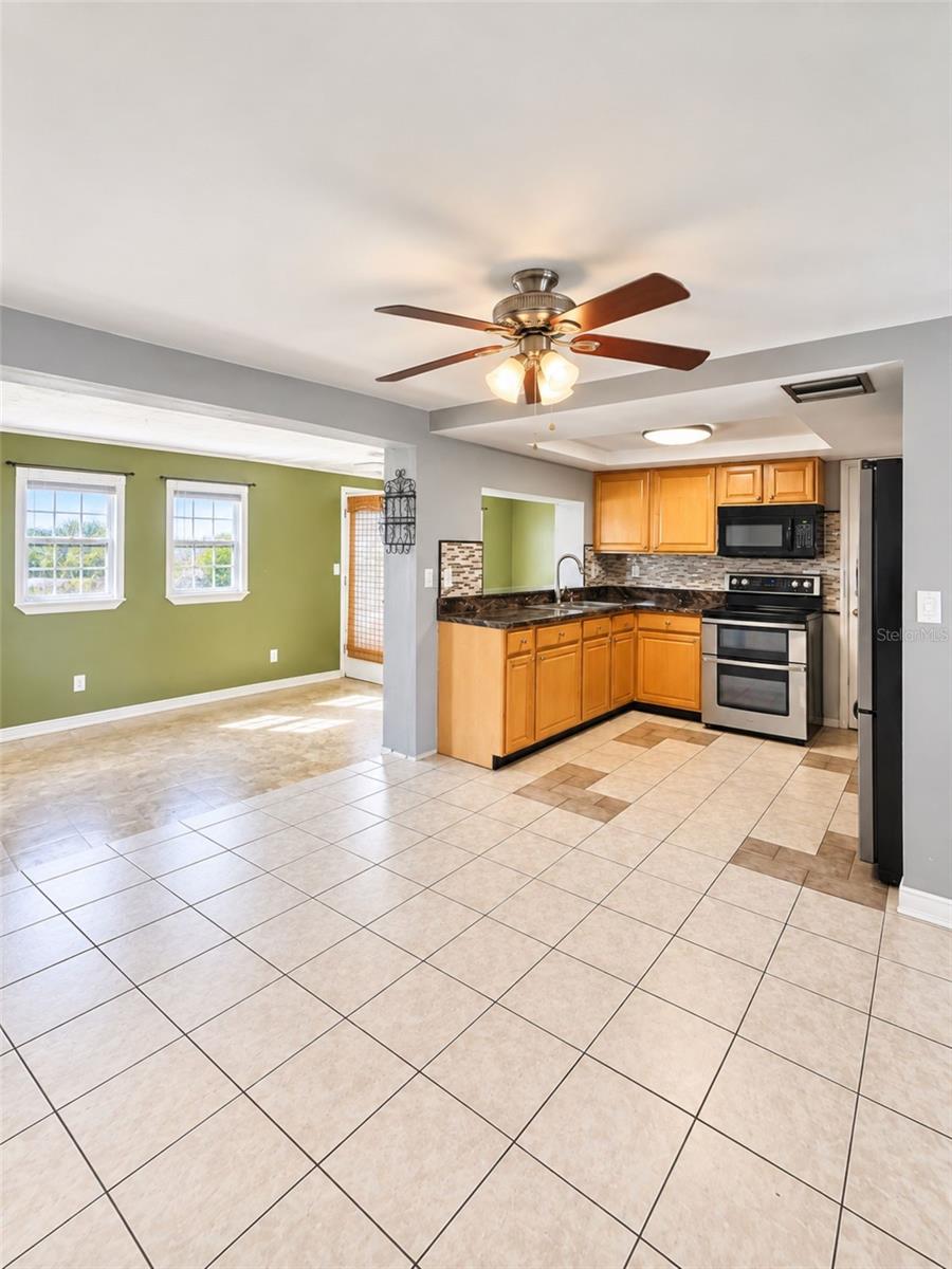 3153 MOOG RD — photo 12