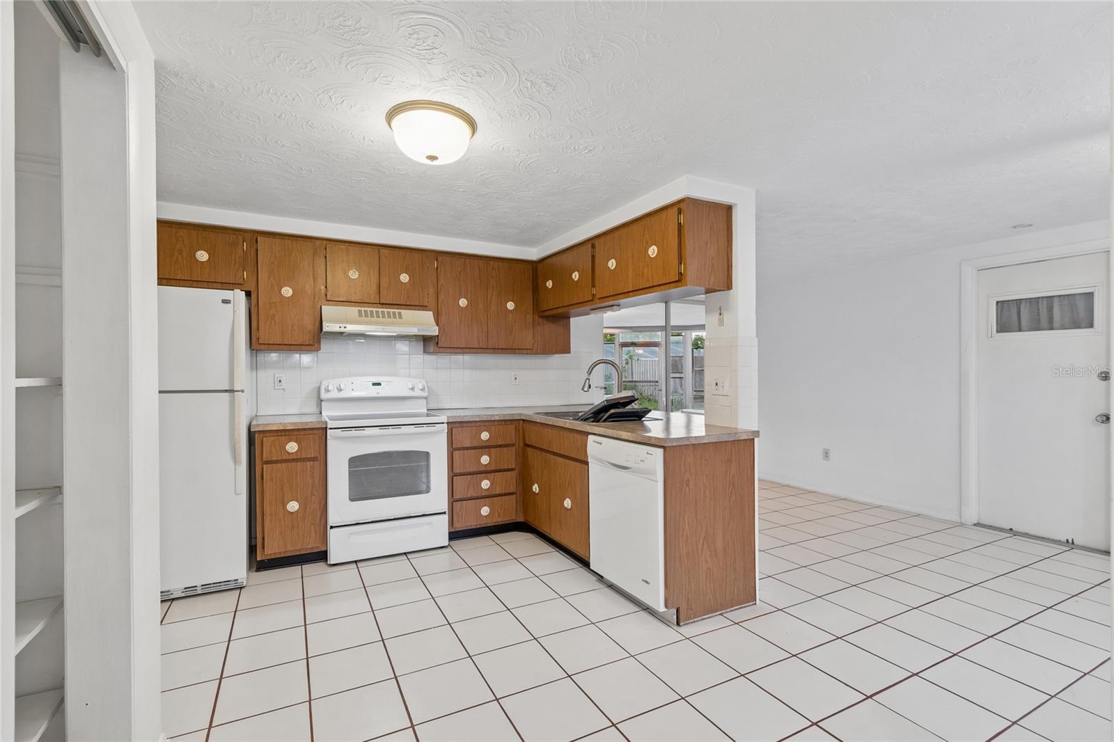 3416 CHAUNCY RD — photo 10