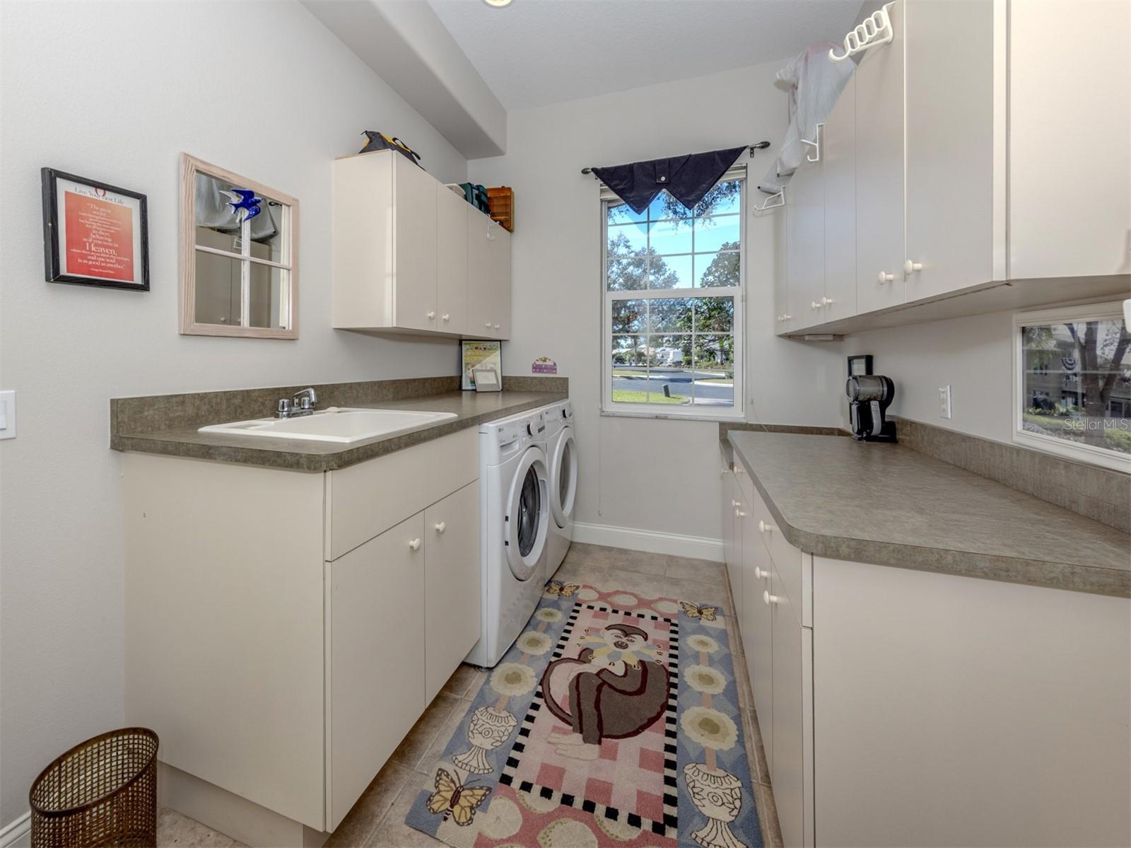 444 TREMINGHAM WAY — photo 41