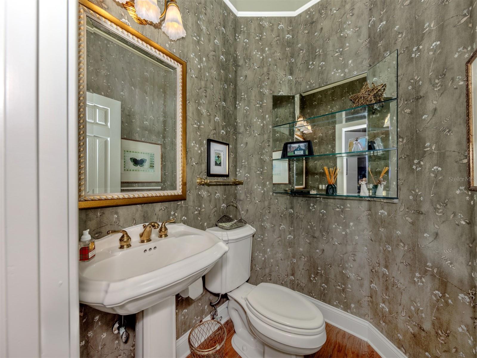 444 TREMINGHAM WAY — photo 40