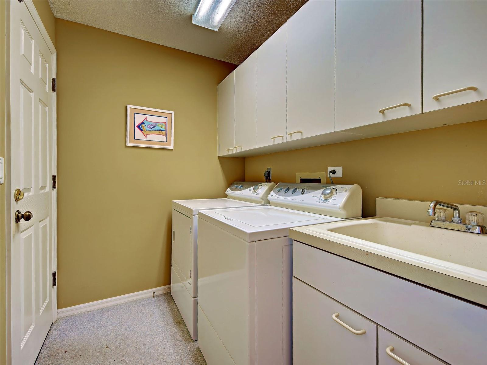 1176 HARBOR TOWN WAY — photo 46