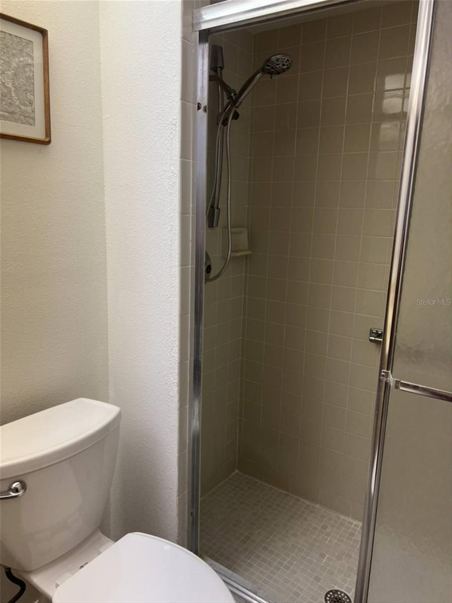 10706 LAQUINTA DR — photo 26