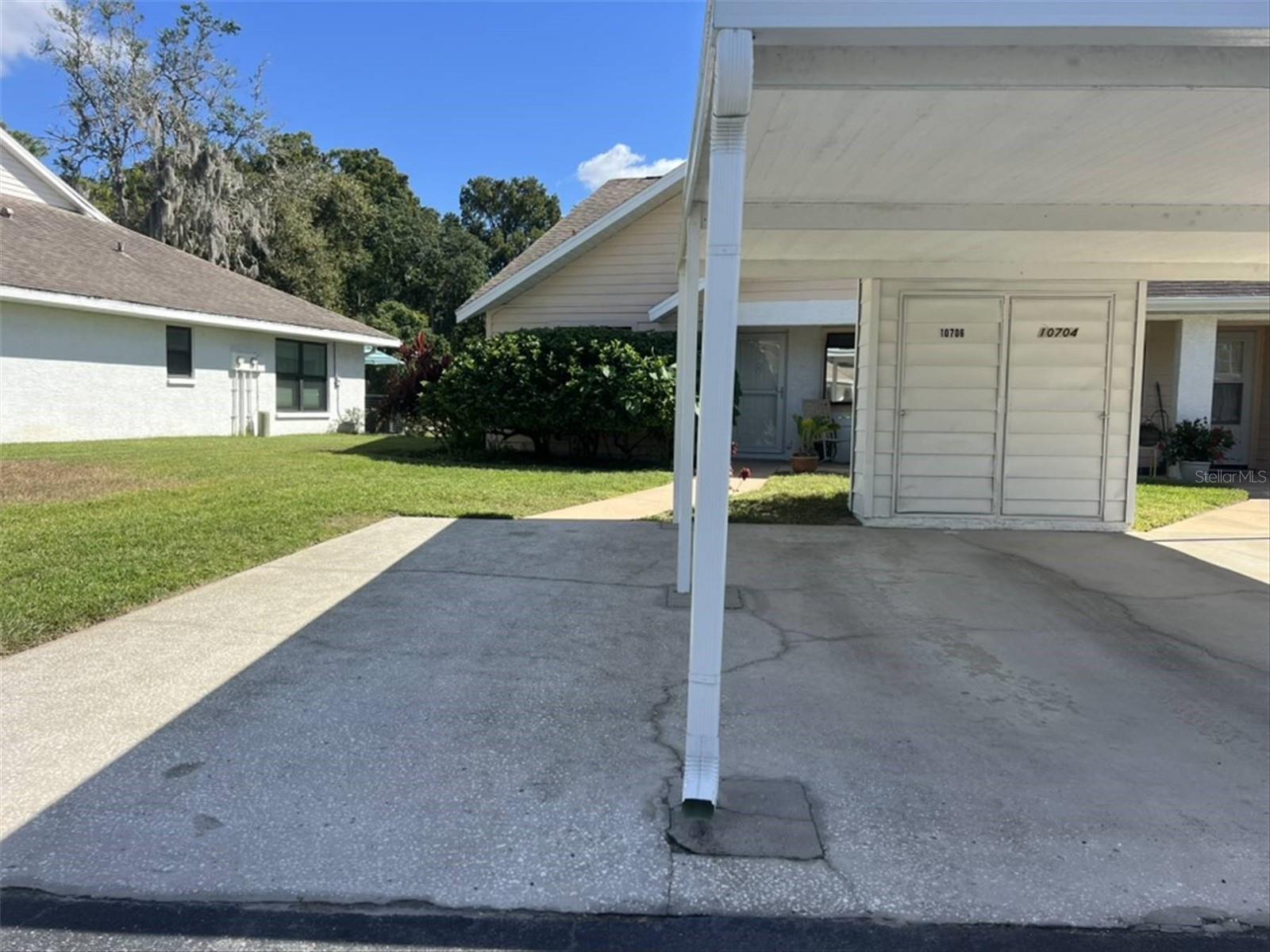 10706 LAQUINTA DR — photo 3