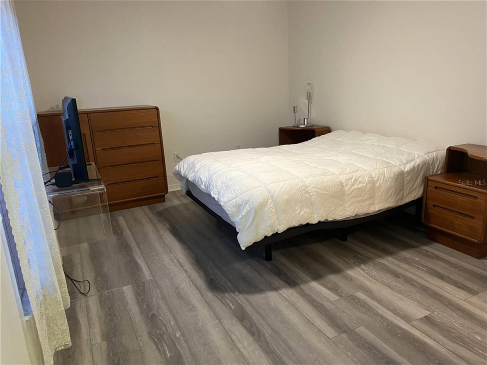 10706 LAQUINTA DR — photo 22