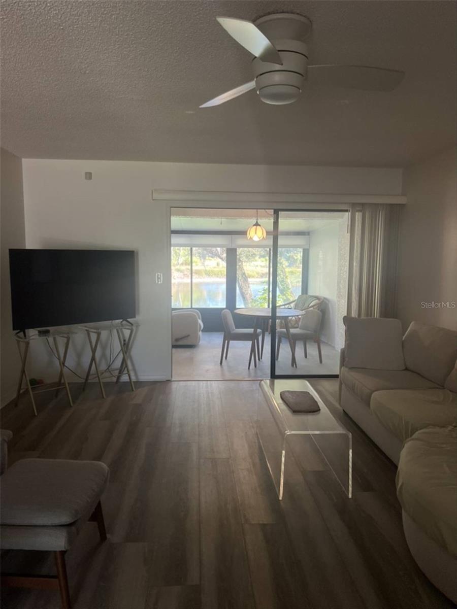 10706 LAQUINTA DR — photo 14