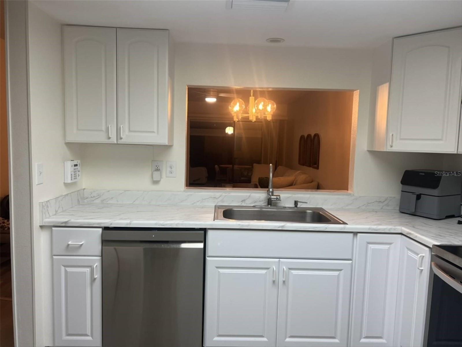 10706 LAQUINTA DR — photo 8