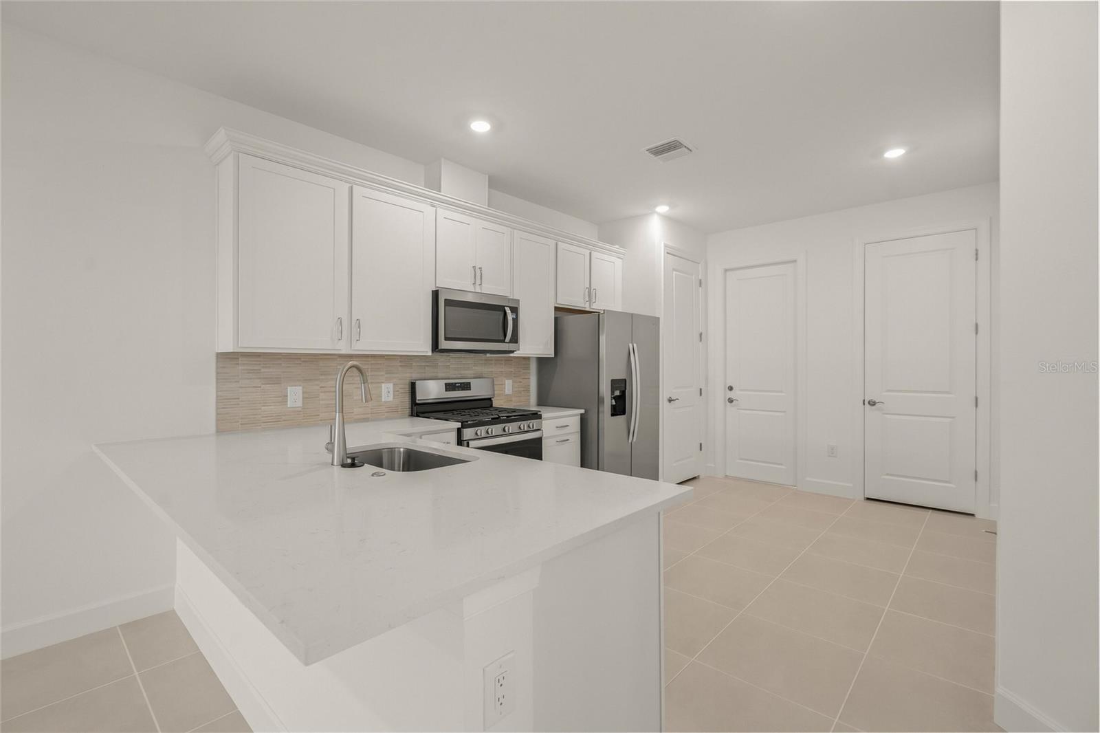 14860 MISTY POND LOOP — photo 4