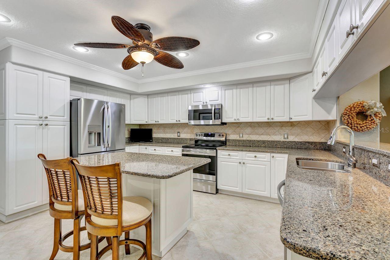 521 PINELLAS BAYWAY S #105 — photo 18