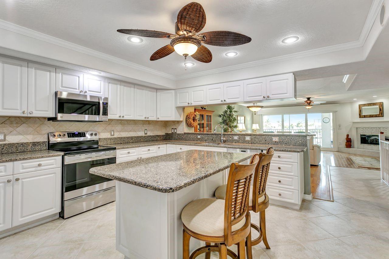 521 PINELLAS BAYWAY S #105 — photo 17