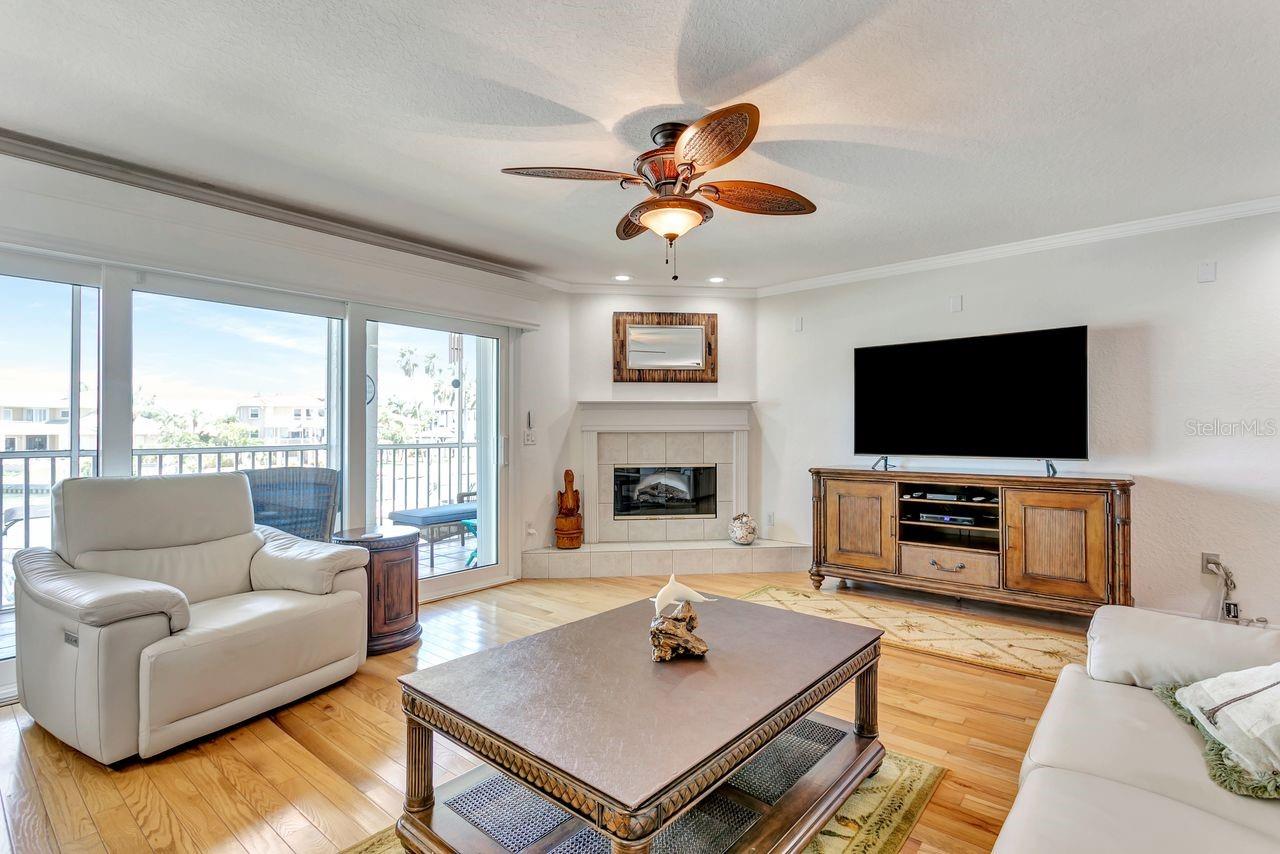 521 PINELLAS BAYWAY S #105 — photo 12