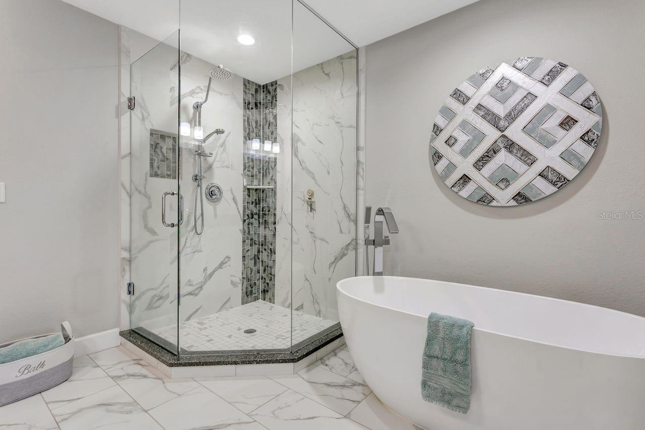 521 PINELLAS BAYWAY S #105 — photo 32