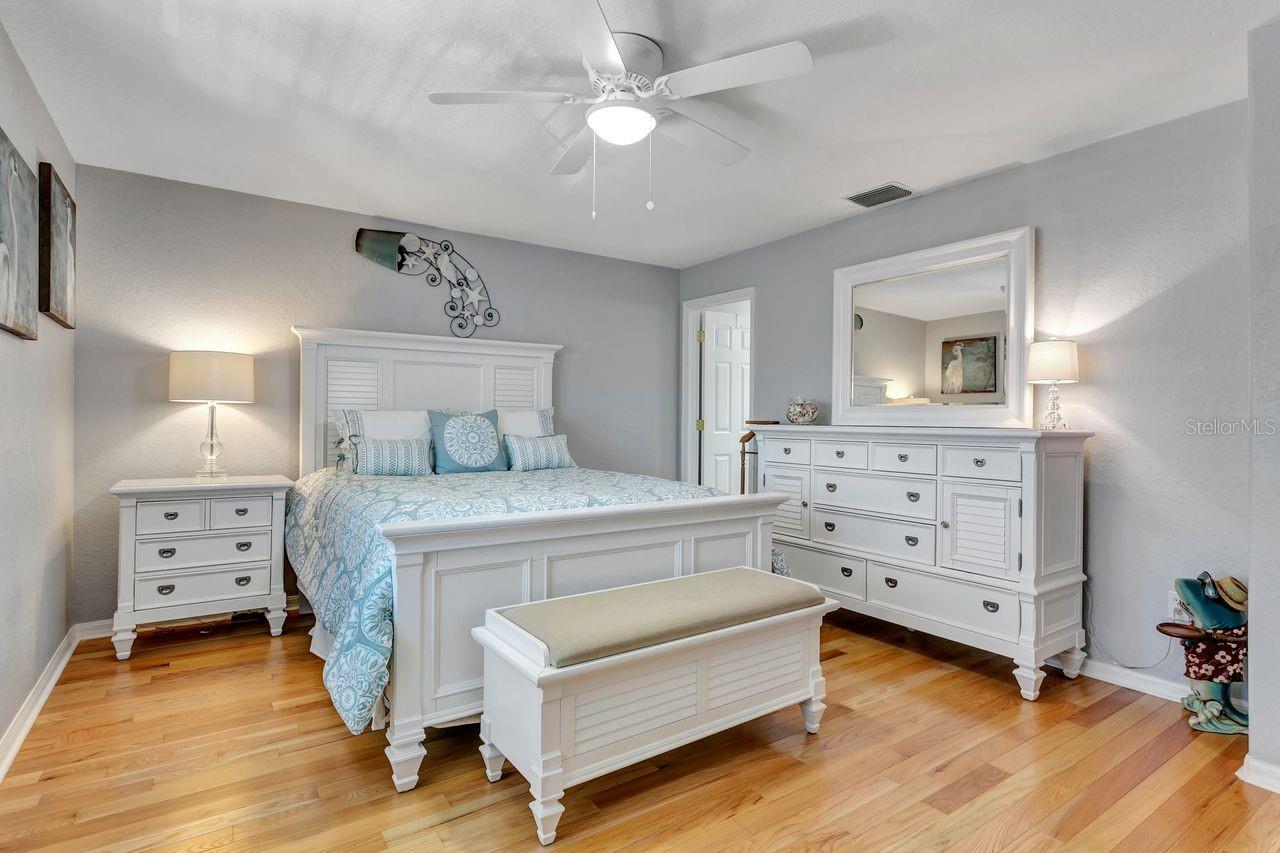 521 PINELLAS BAYWAY S #105 — photo 36