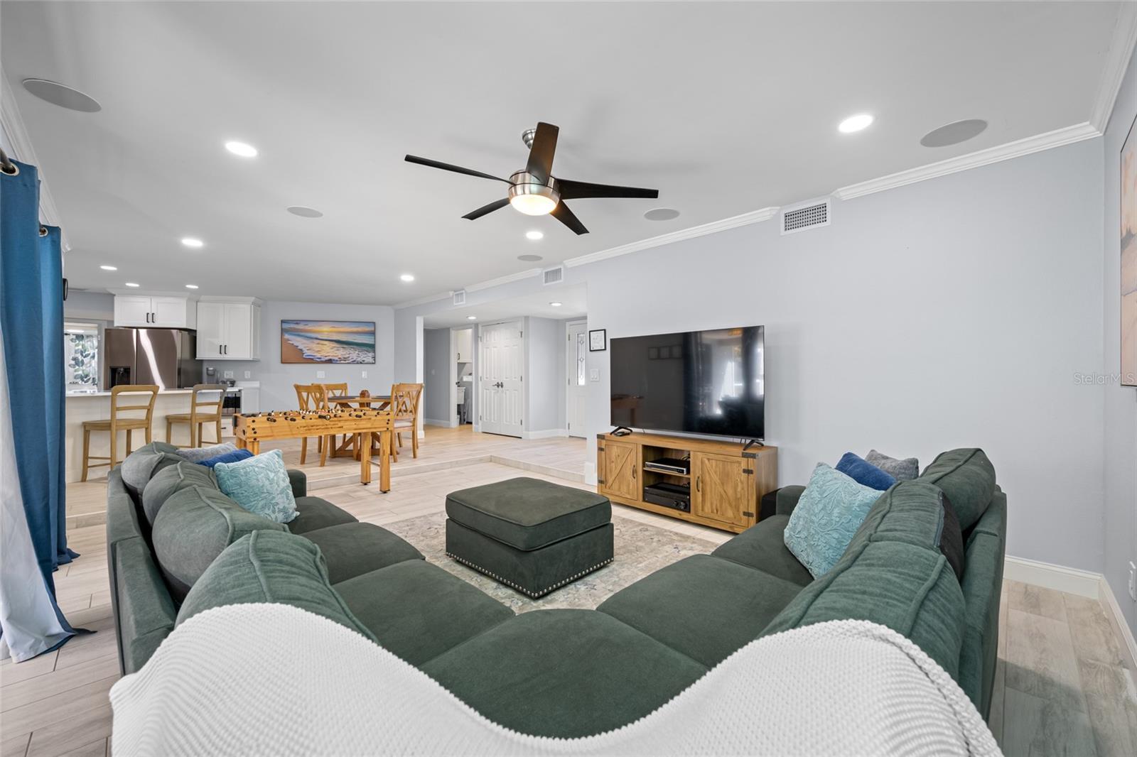 1862 DEL ROBLES DR — photo 44