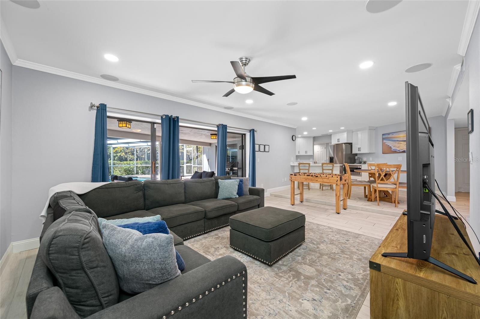 1862 DEL ROBLES DR — photo 43