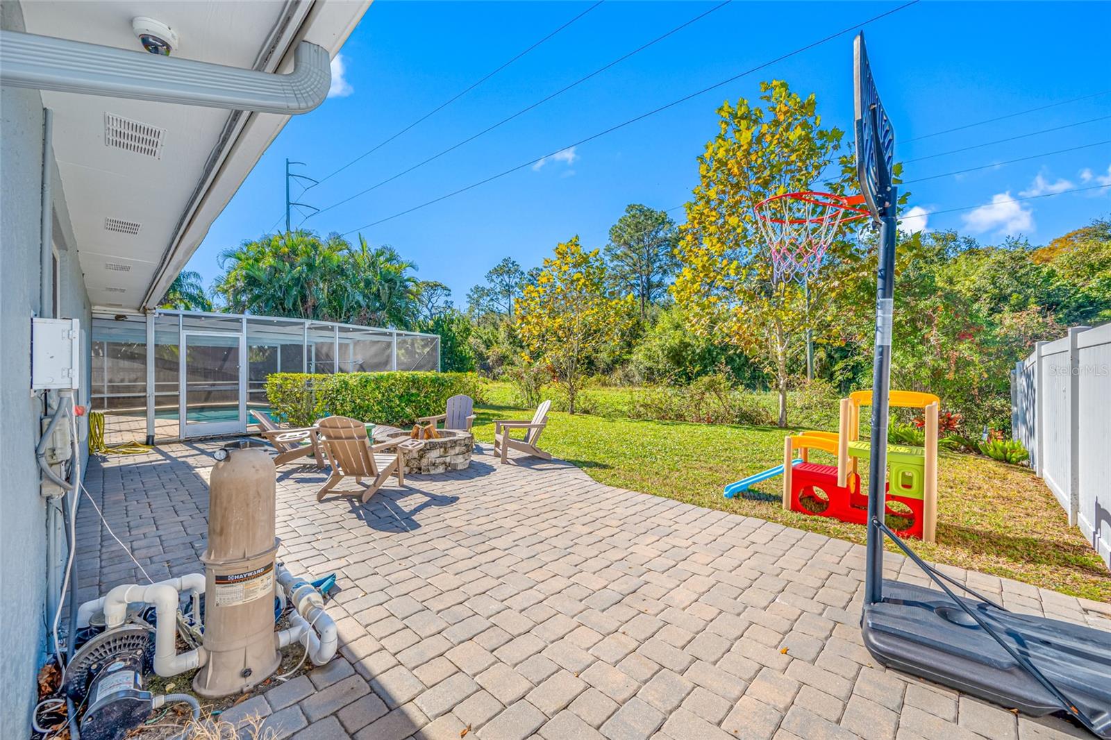 1862 DEL ROBLES DR — photo 30