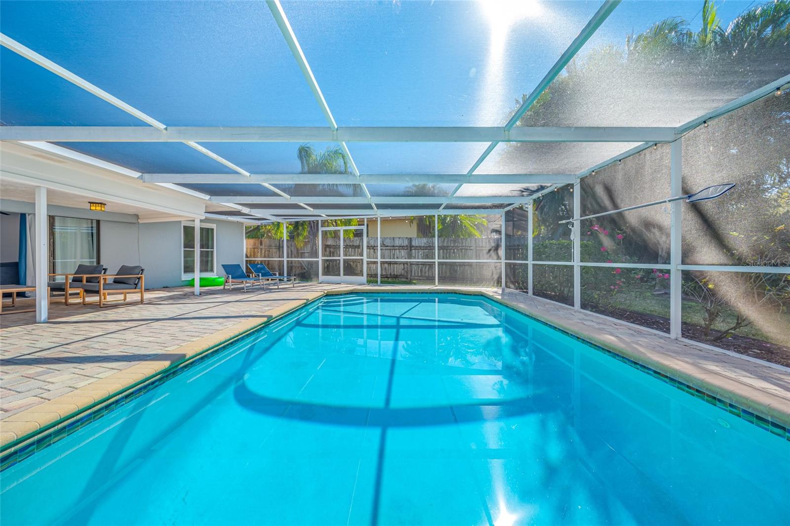 1862 DEL ROBLES DR — photo 37
