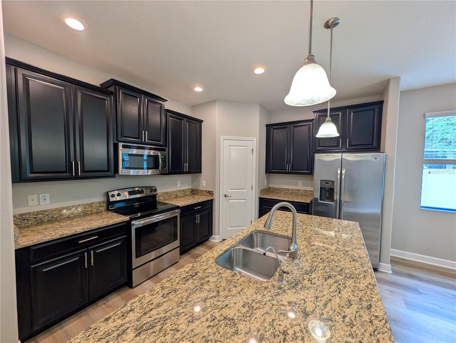 19255 ALEXANDREA LEE CT — photo 6