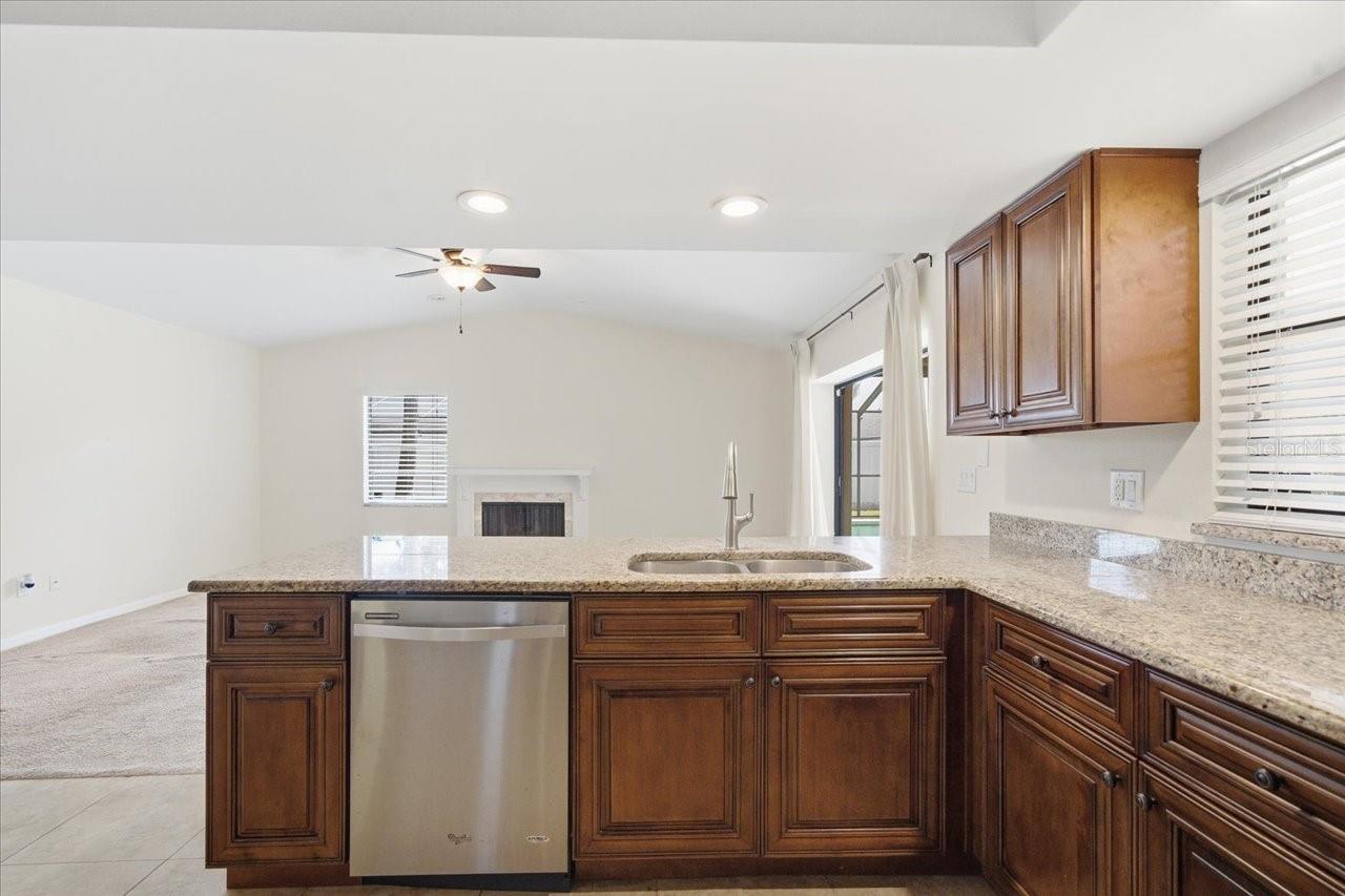 14105 KNOTTINGSLEY PL — photo 8