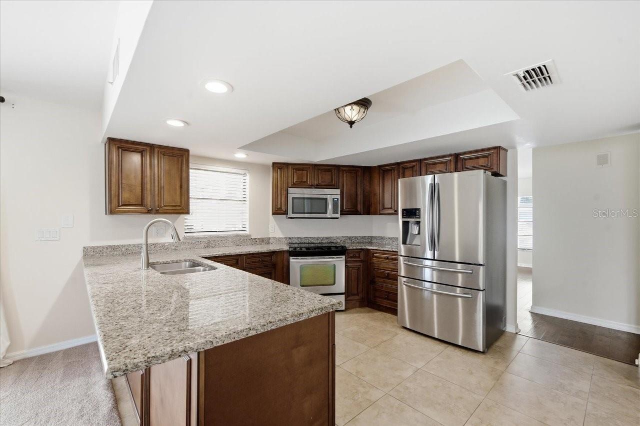 14105 KNOTTINGSLEY PL — photo 5
